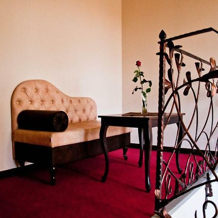 Hôtel Dworek Anna à Podgora Extérieur photo