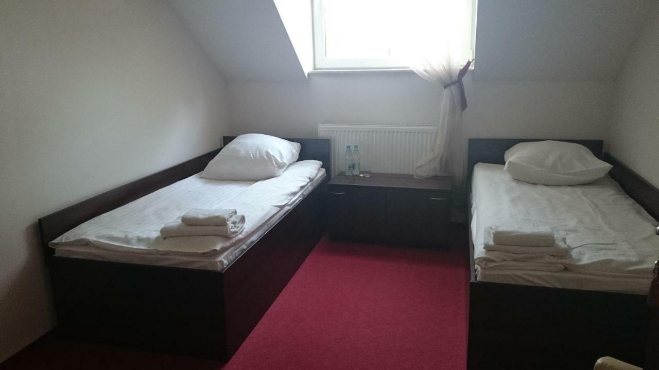 Hôtel Dworek Anna à Podgora Chambre photo