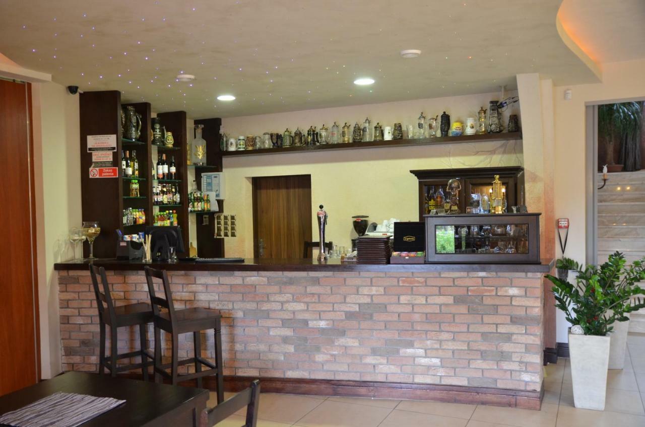 Hôtel Dworek Anna à Podgora Extérieur photo